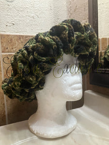 Medium Ruffle Hat